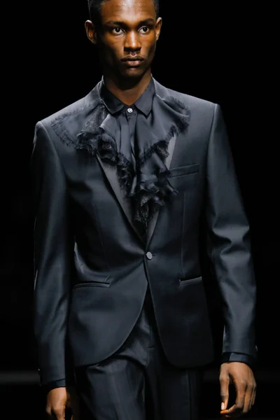 Look 75